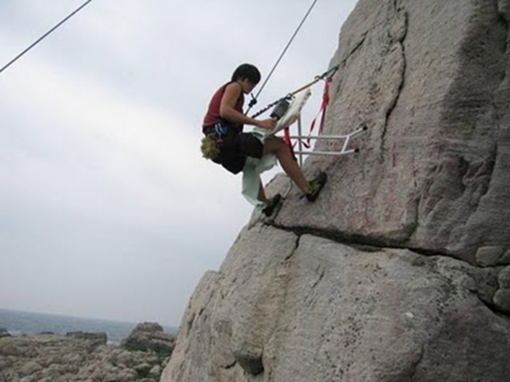 extreme_ironing_competition_4_thumb.jpg